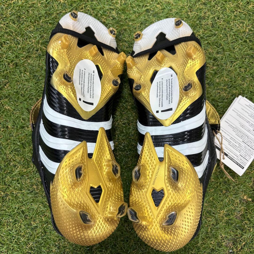 【即日発送 新品未使用】adidas プレデターパルス FG レジェンドパック