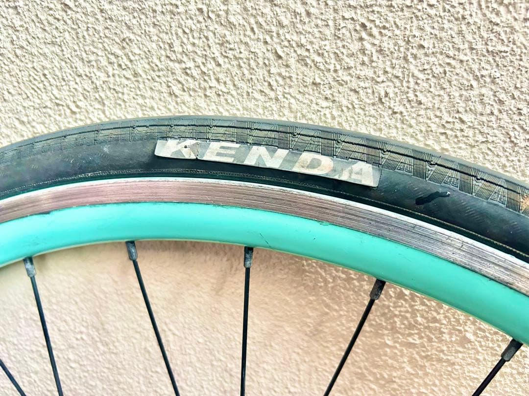 ビアンキ【Bianchi純正】クリンチャーホイール＆タイヤ前輪★珍しいチェレステ