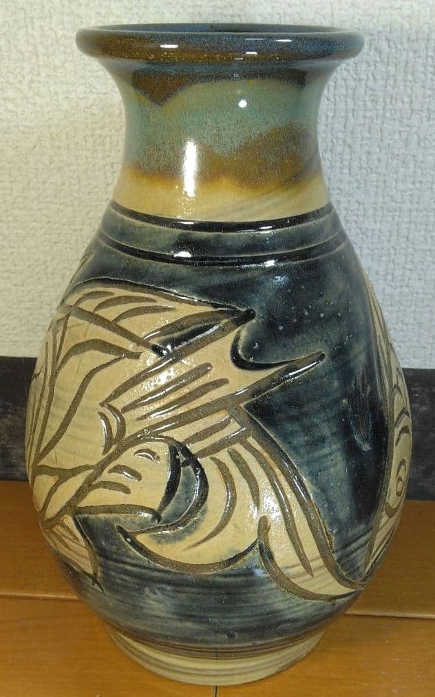 人間国宝 金城次郎 壷屋焼 小花瓶 栞 共箱(本人書付真筆) 壺屋焼 青首花瓶