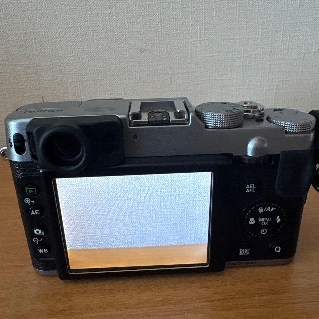 FUJIFILM Ｘ20 シルバー 【中古品】