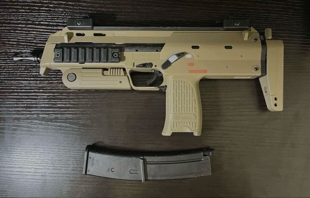 東京マルイ　ガスブロ　MP7A1