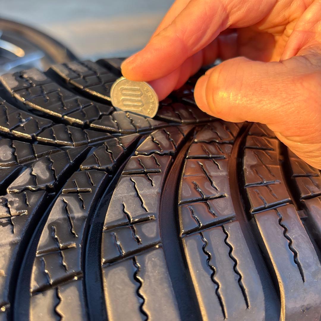 トヨタ　プリウスα純正　オールシーズンタイヤホイールセット 205/60R16