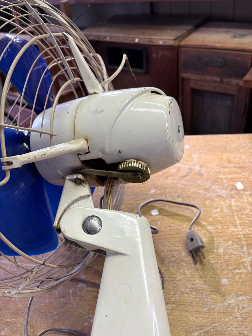 山田　レトロレトロ扇風機　スチール扇風機　日立扇風機　ビンテージ扇風機