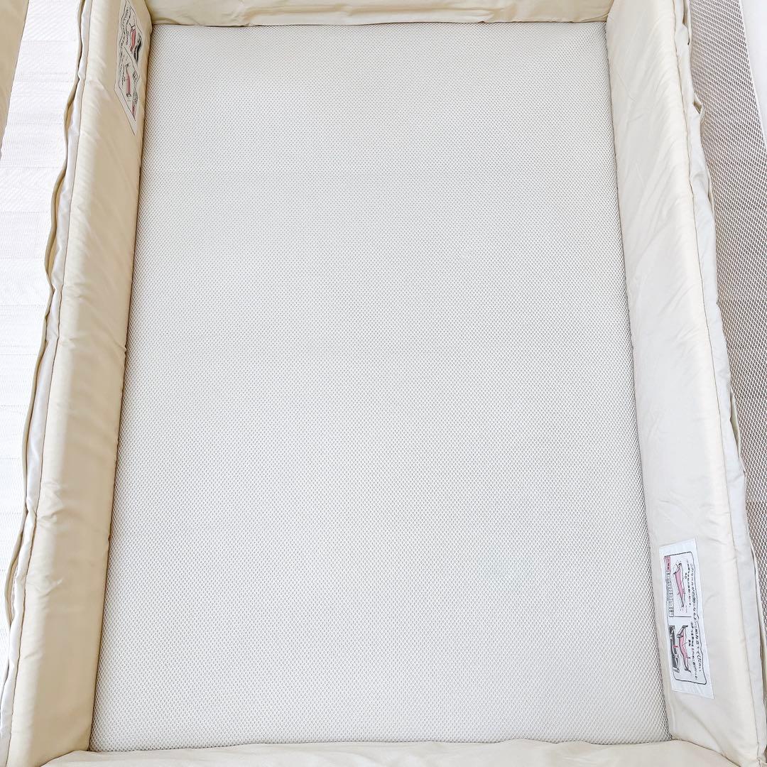 【美品】Aprica アップリカ ココネルエアー　ホワイト　ベビーベッド