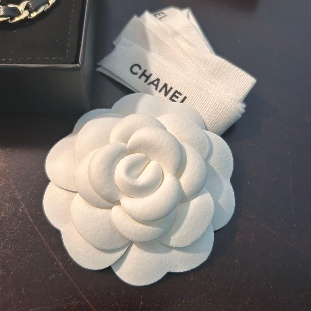 レア美品　CHANEL シャネル　ブローチ　チェーン　レザー　CCマーク