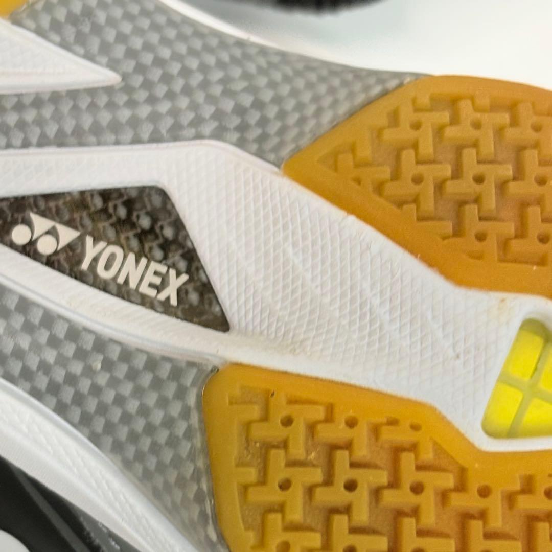 YONEX パワークッション　バドミントン　SHB-65Z 25.0cm