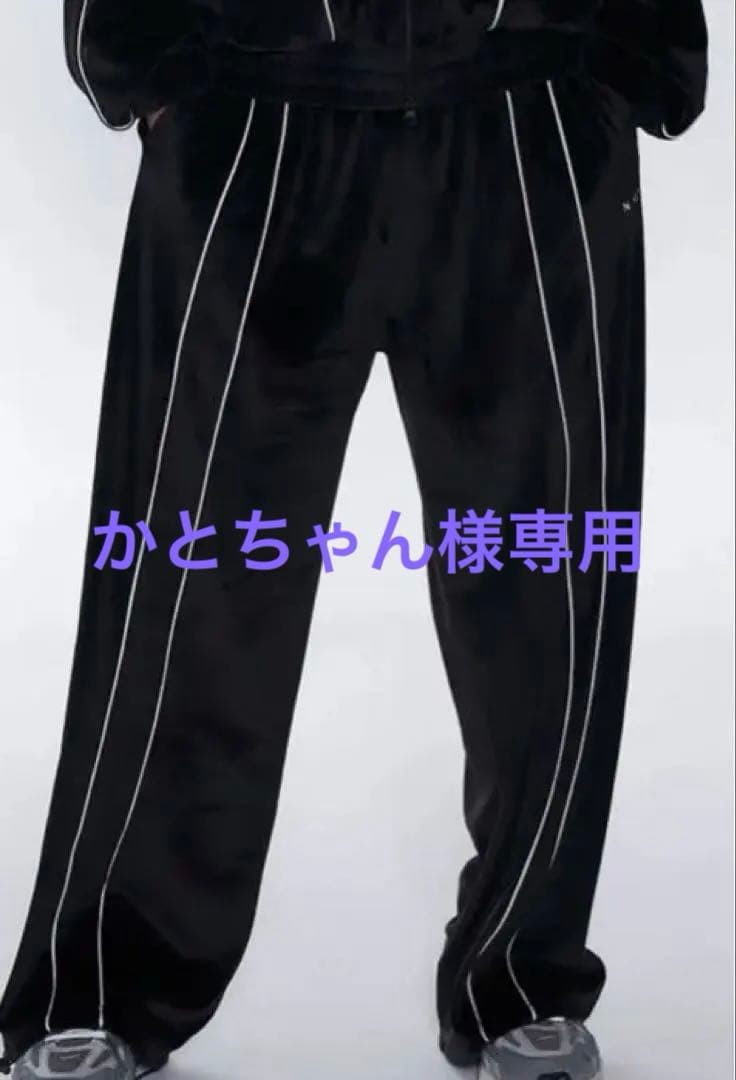ウォーキング・ランニングウェア NERDY VELOUR PIPING TRACK PANTS