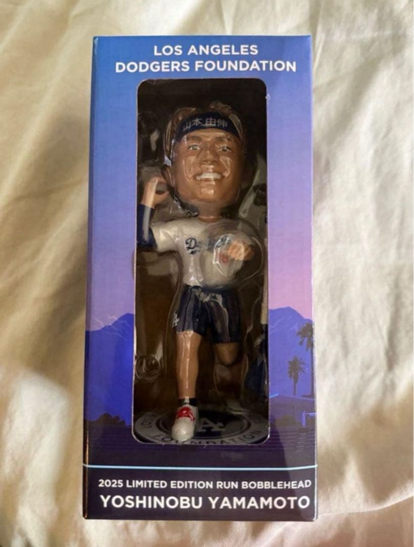 9*9様 激レア　山本由伸　ボブルヘッド　ファンイベント参加者限定　ランニング