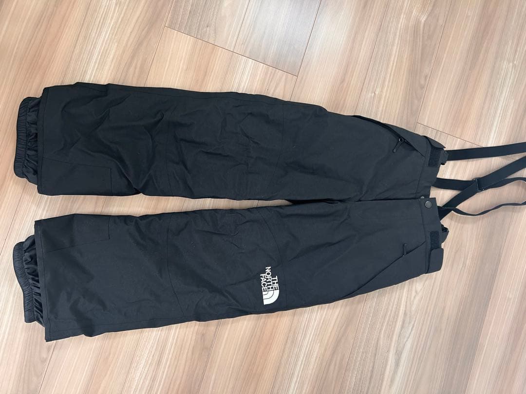 The North Face 子ども用スキーウェア ブラック