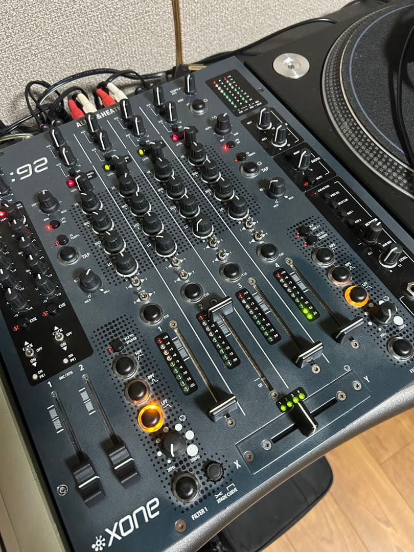 Allen＆Heath xone:92 DJミキサー