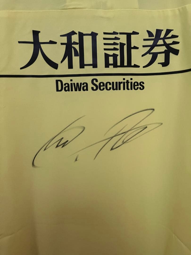 ヴィッセル神戸　トレーニングウェア　ルーカス・ポドルスキ　サイン入り　Mサイズ