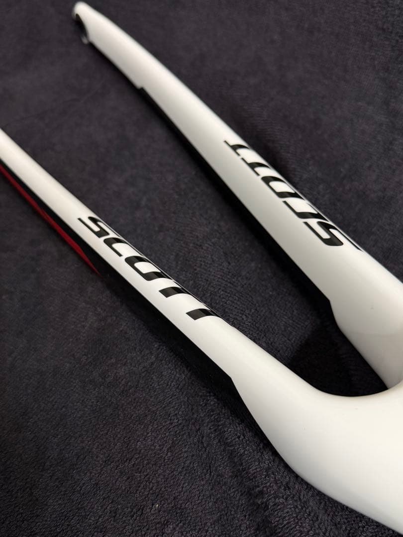 SCOTT ADDICT フロントフォーク(リム)修復用や軽量化に！