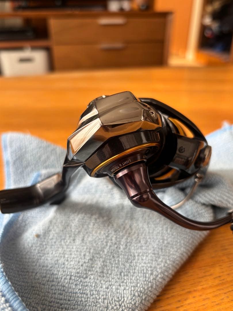 DAIWA CALDIA 3000-CXH スピニングリール　中古