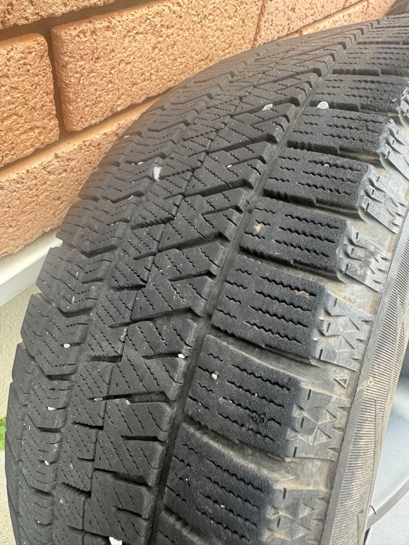 ボルボV40スタッドレスタイヤホイールセットMSW OZ 205/55R16