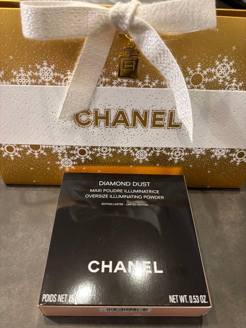CHANEL ダイヤモンドダストドゥ　フェイスパウダー　シャネル　ホリデー