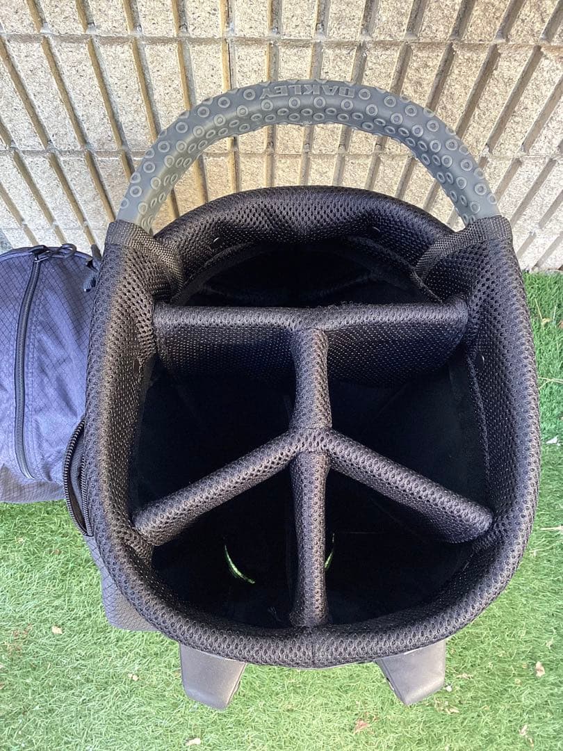 OAKLEY オークリースタンドキャディバッグ