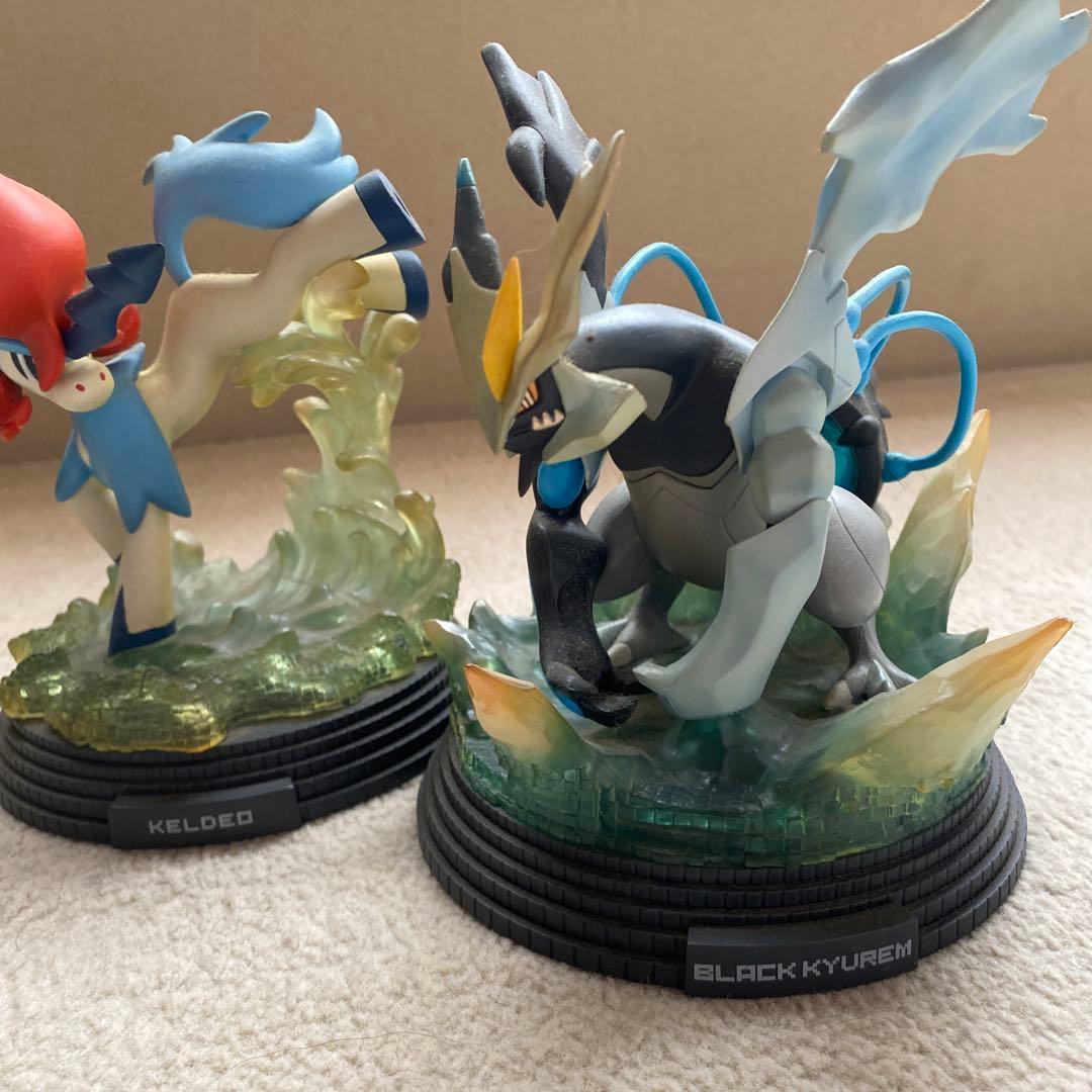 Keldeo & Black Kyurem フィギュアセット