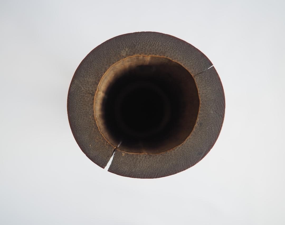 大徳寺435世管長 大綱宗彦自作『竹尺八花入  銘：忍草』