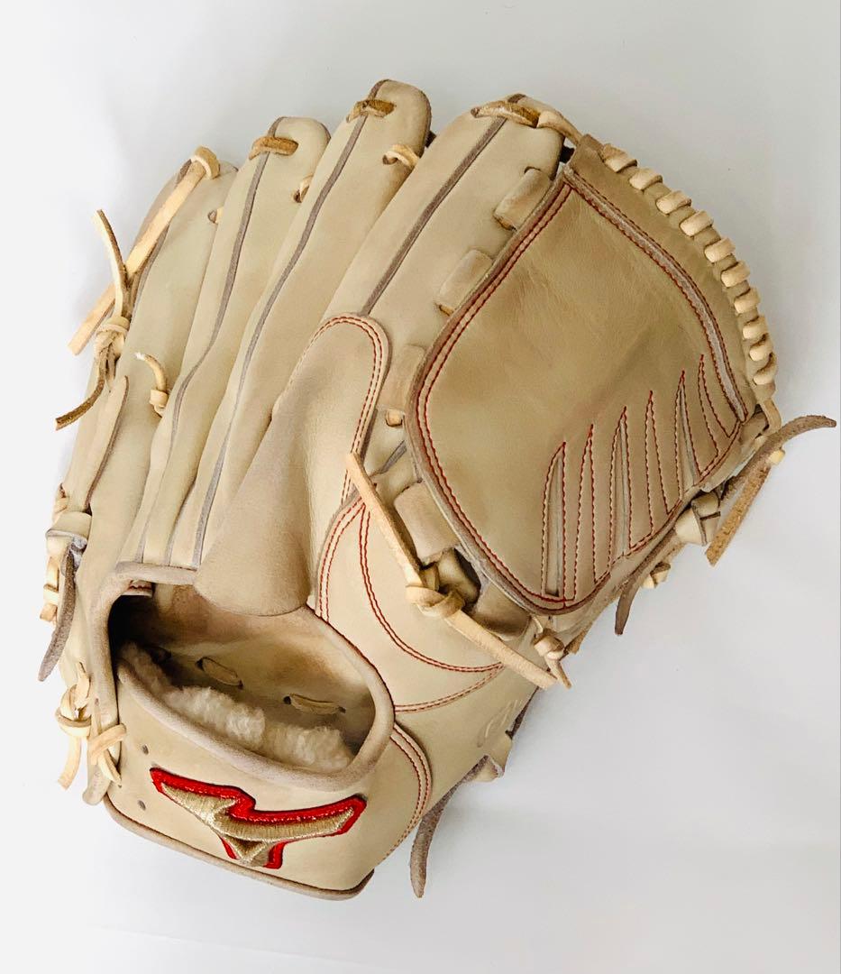 ミズノ グローバルエリート ジャパン硬式投手用ブロンド62,700円