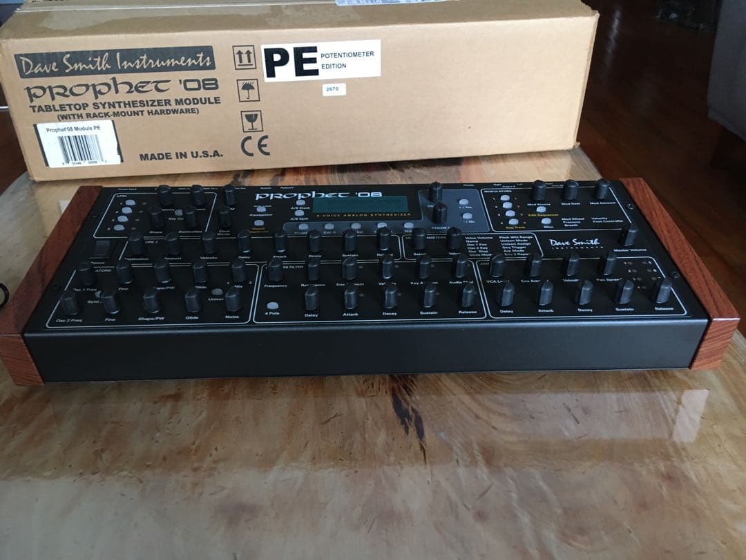鍵盤楽器 DaveSmithInstruments Prophet 08 PE