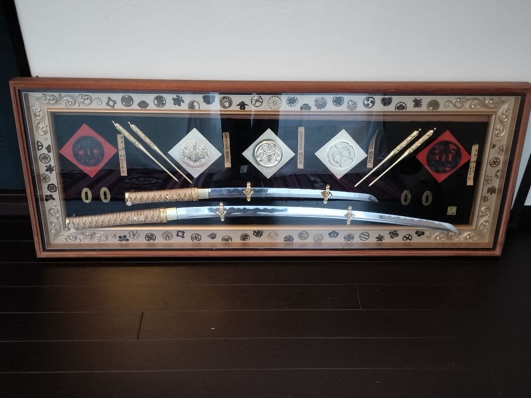 武家三大家紋(織田氏 豊臣氏 徳川氏) 日本刀 鍔 レプリカ 模造刀 額装