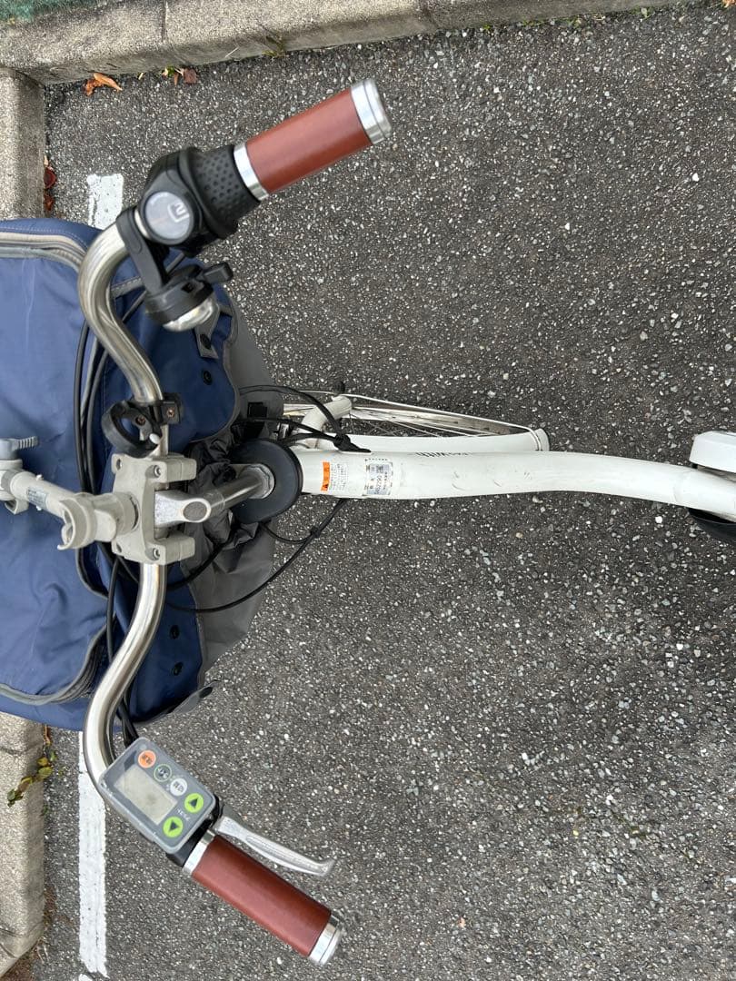 メ*ル様 電動アシスト自転車 シティタイプ バスケット付き