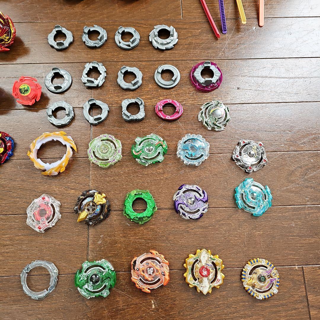 ベイブレードセット（スタジアム・ランチャー付き）