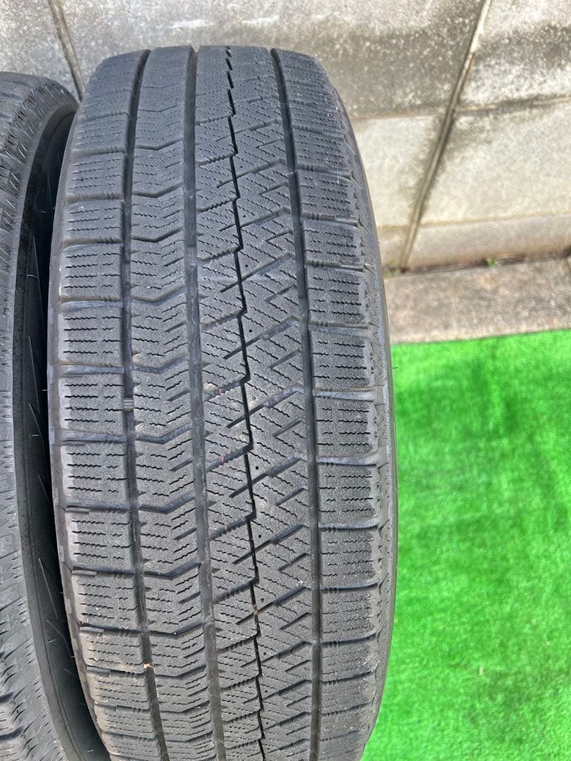 15インチホイールと175/65R15スタッドレスタイヤ