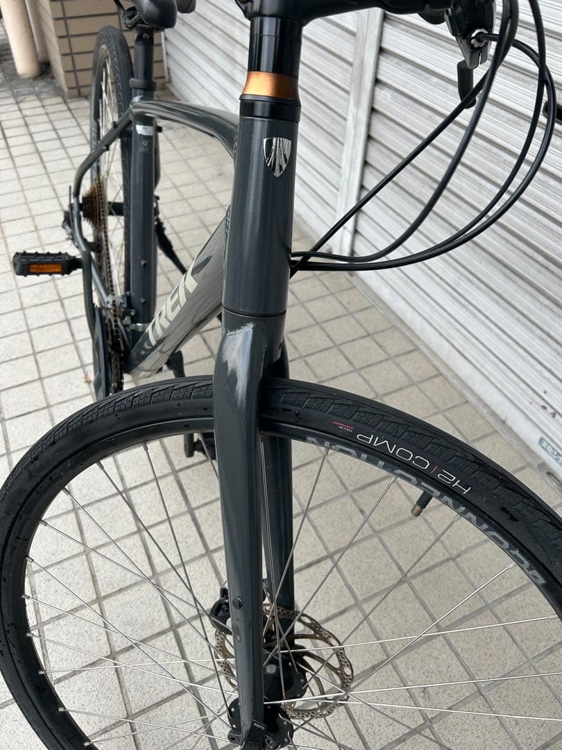 TREK FX1 クロスバイク 700cc 外装21段変速 フレームアルミ