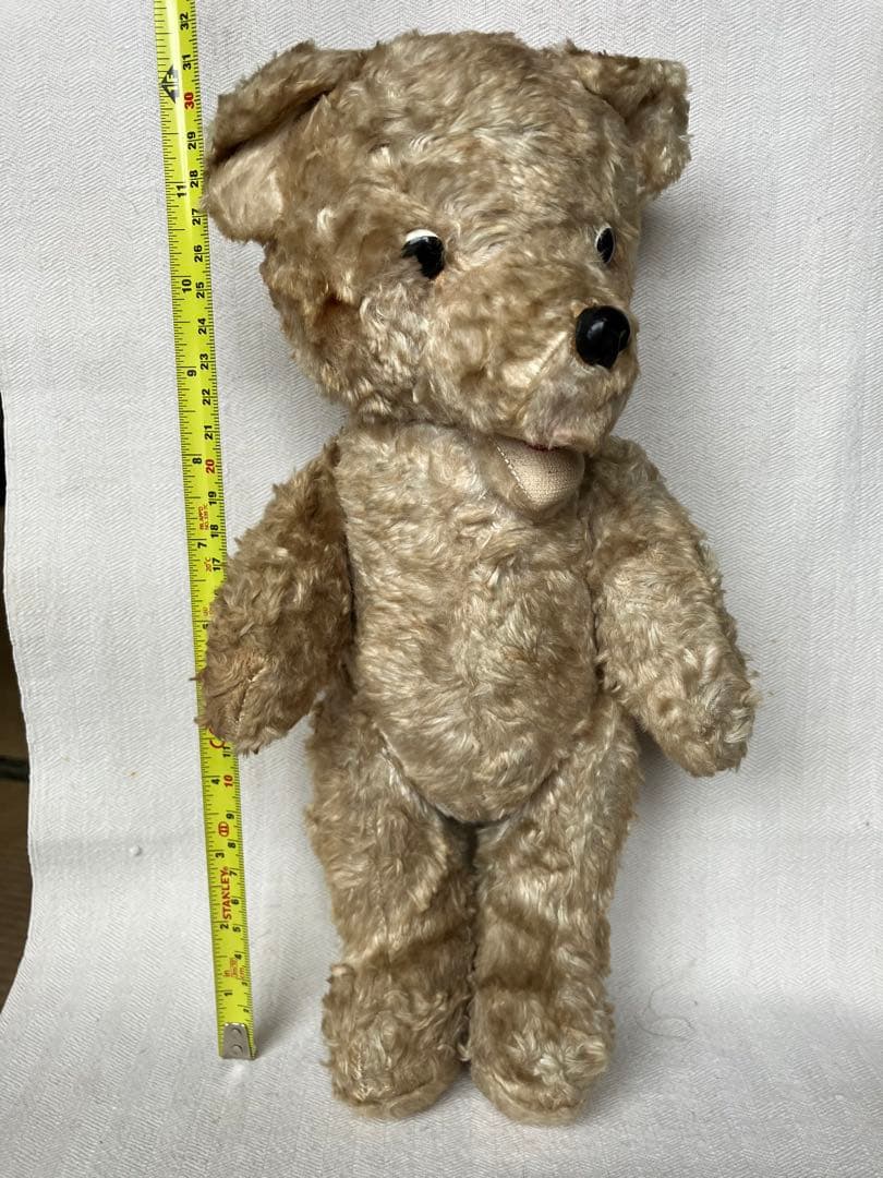 スロベニアの蚤の市に転がっていたテディベア スロヴェニア アンティーク