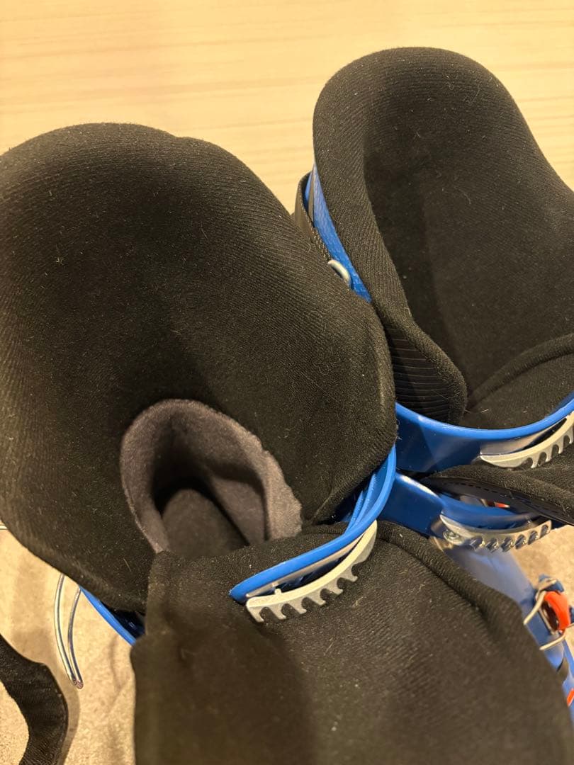 t*5様 LANGE RSJ 60 スキーブーツ 25.5センチ　1シーズン3泊