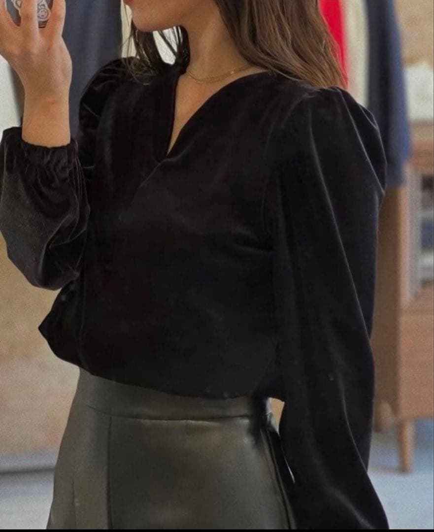 meer.ベロアトップス　黒