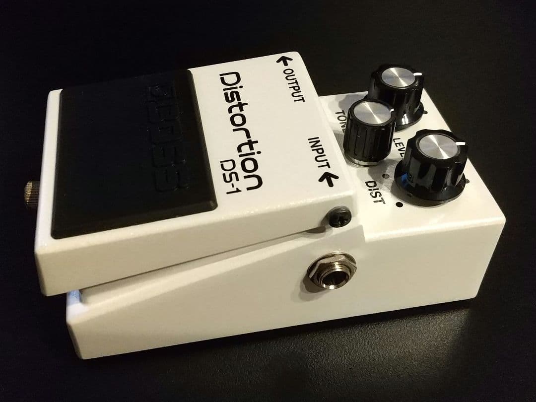BOSS DS-1 ホワイト ディストーションペダル