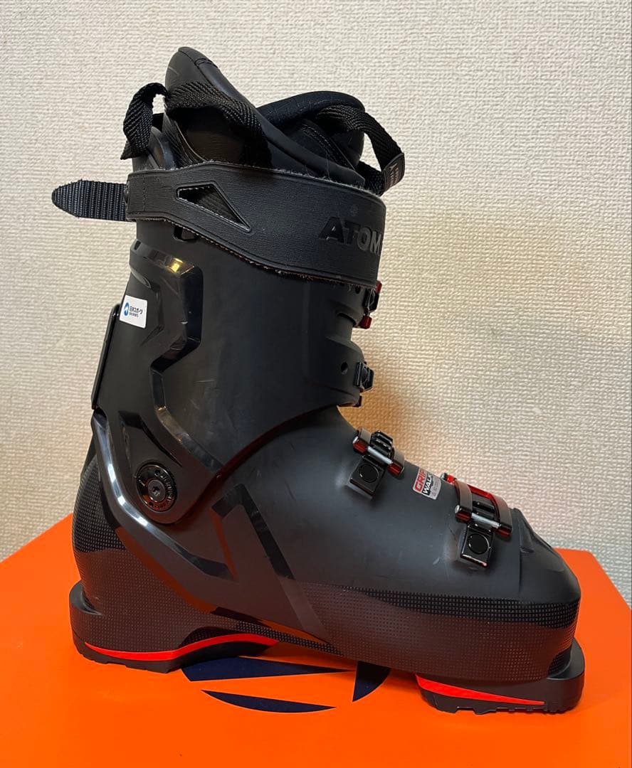 幅広モデル ATOMIC Hawx Magna 130S 26-26.5cm