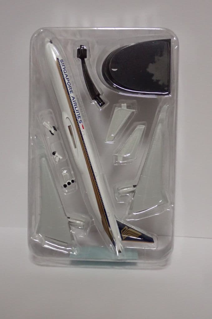 猛*魂様 世界のエアライン　シンガポール空港ウイングキットコレクション ボックス