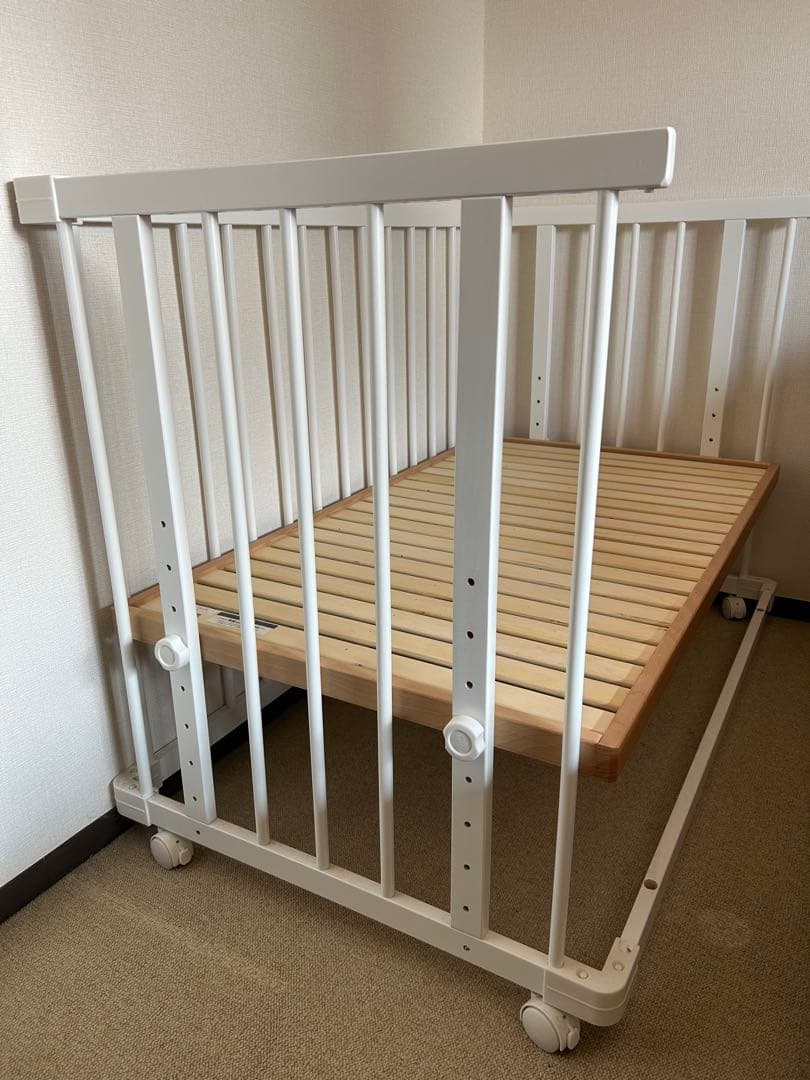 【美品】farska (ファルスカ) ベッドサイドベッド03 白　9段階調整可