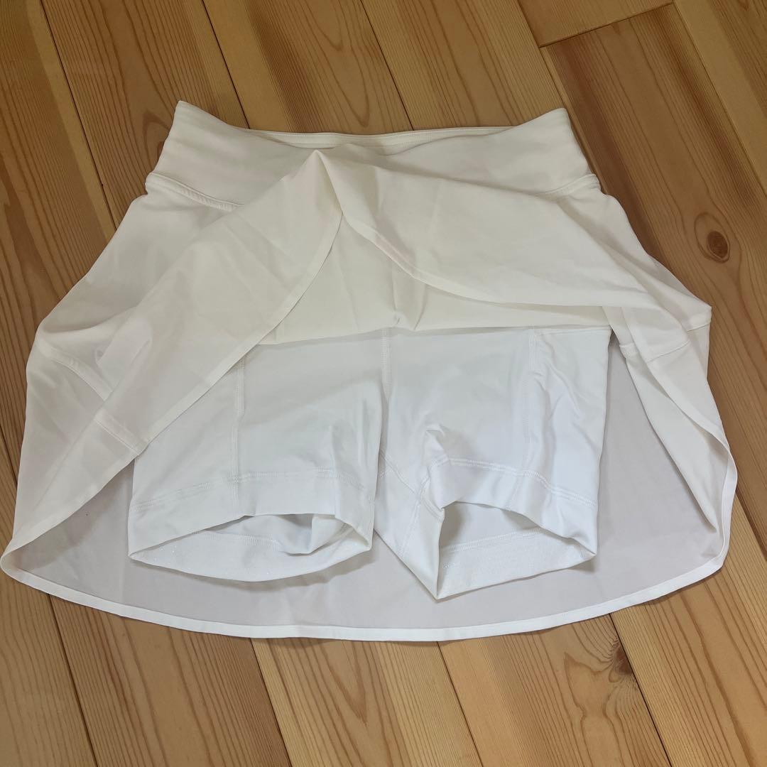 美品lululemonテニススカート 2 ホワイト