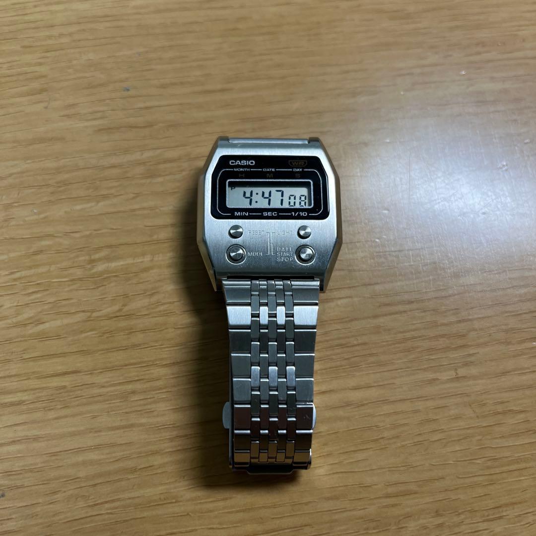 CASIO A1100 カシオ　デジタル　腕時計 シルバー