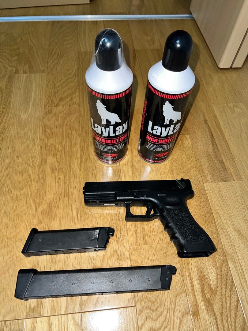 A*道様 東京マルイ　グロック18c 50連マガジン付　新品ガス×1半分くらいガ