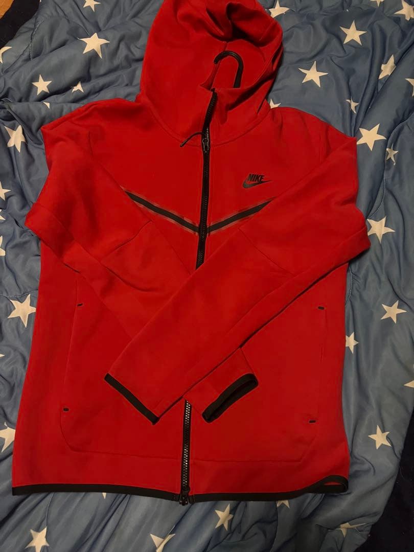 NIKE テックフリース　赤色　正規品