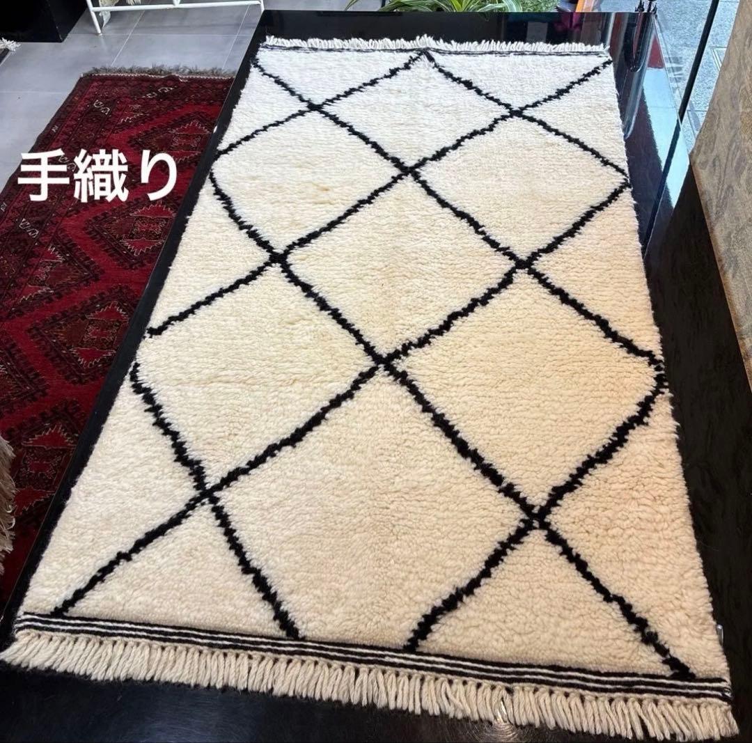 モロッコ ベニワレン ラグ 手織り絨毯 ダイヤ柄　70×120cm