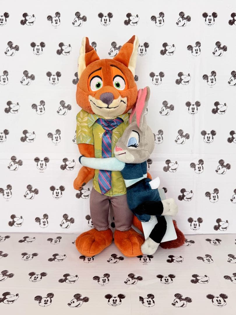 ディズニーストア　ズートピア　ニック＆ジュディ ハグ＆スマイル