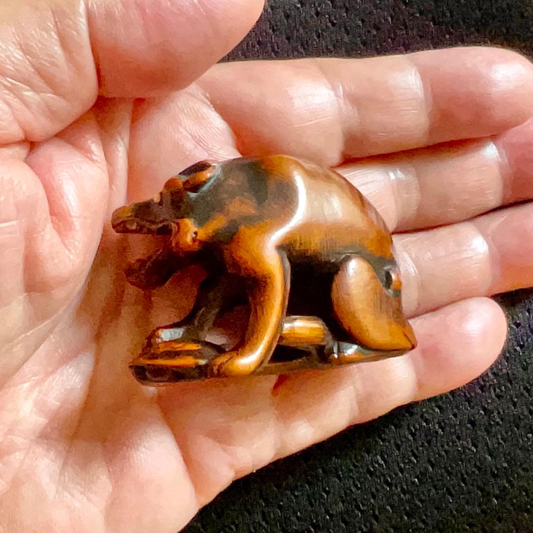 木彫狼亀根付　江戸時代　彫銘: 正友