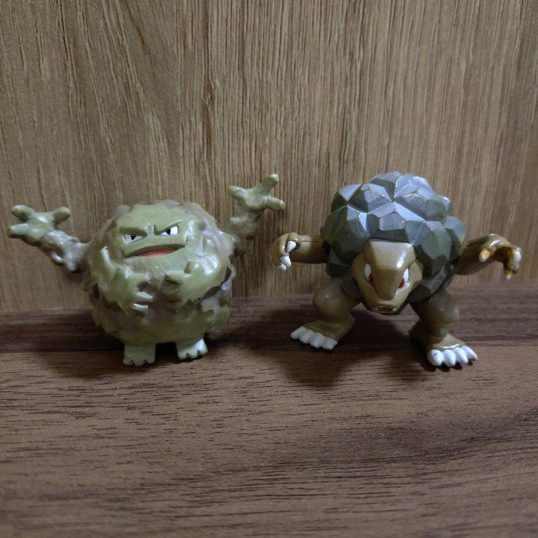 ポケモンフィギュア、ゴローニャ、ごローン