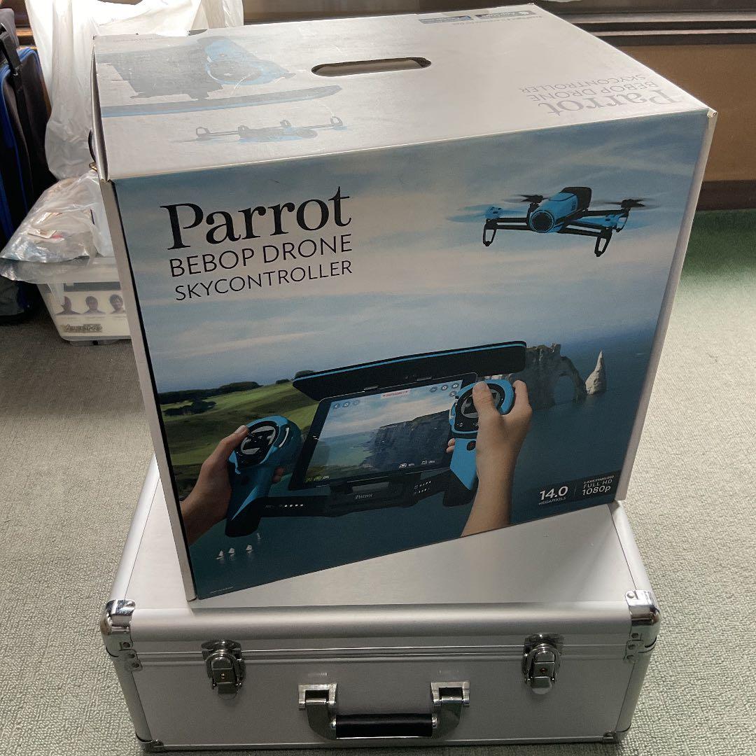 パロット ドローンSKYCONTROLLER ブルー・キャリングケース付き