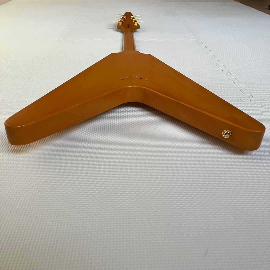 ギター Epiphone IGC 1958 Korina Flying V