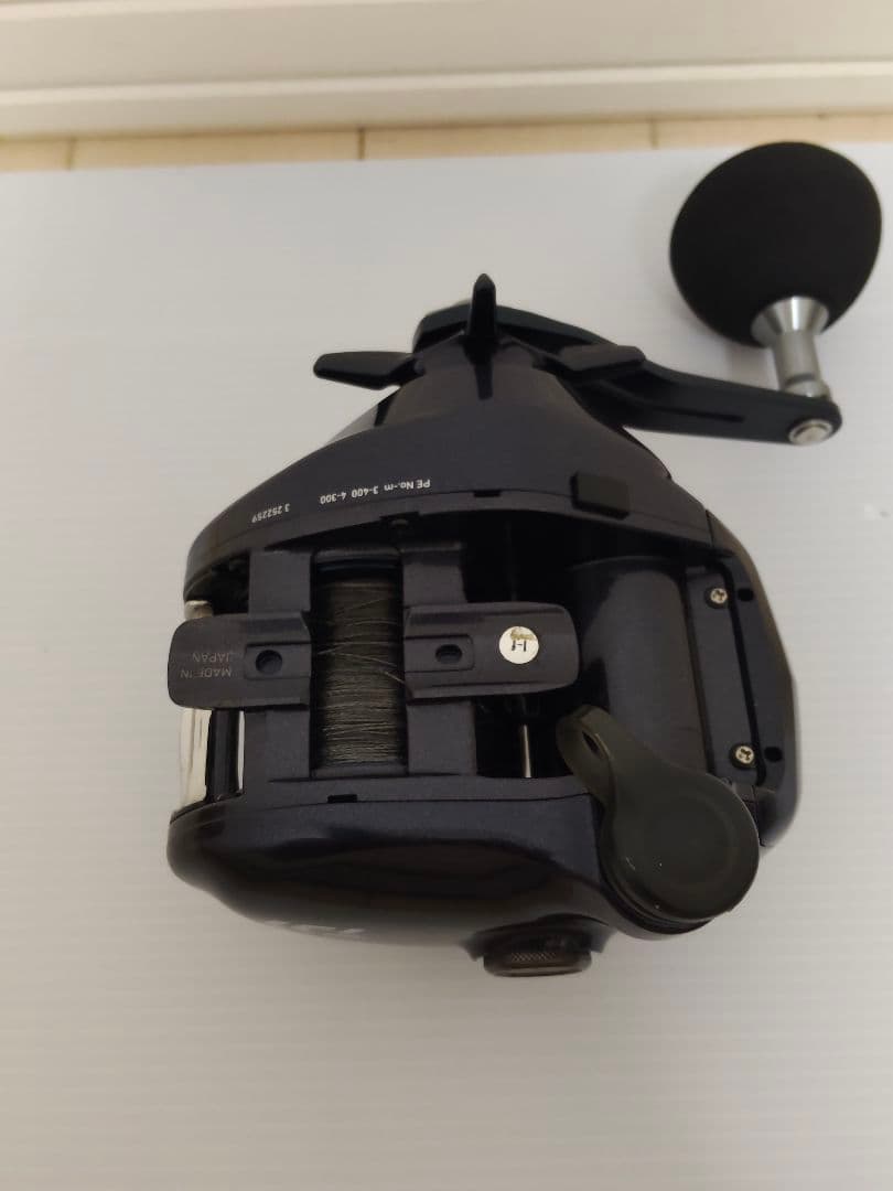 DAIWA　ダイワ　23レオブリッツ　300Ｊ　電動リール　人気モデル　中古