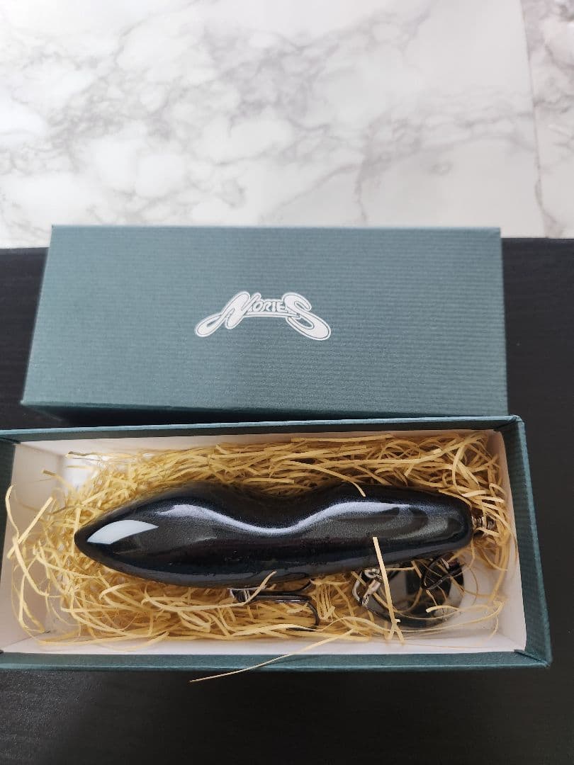 NORIESフカベイトのヨーロピアンメタリック。 新品未使用品です。