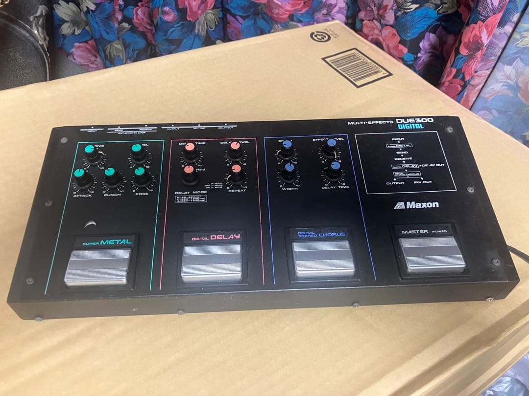 ギター Maxon DUE 300