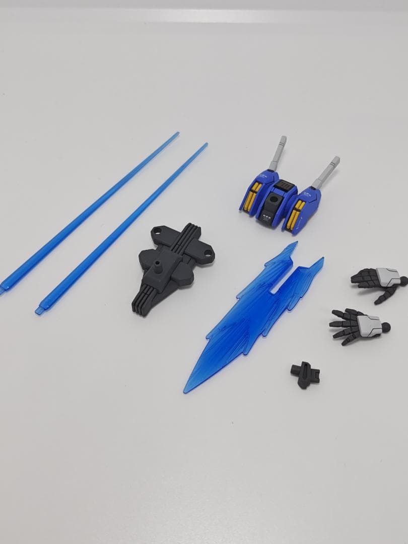 ガンプラ　HGガンダムエアリアル（フライトユニット付）　完成品